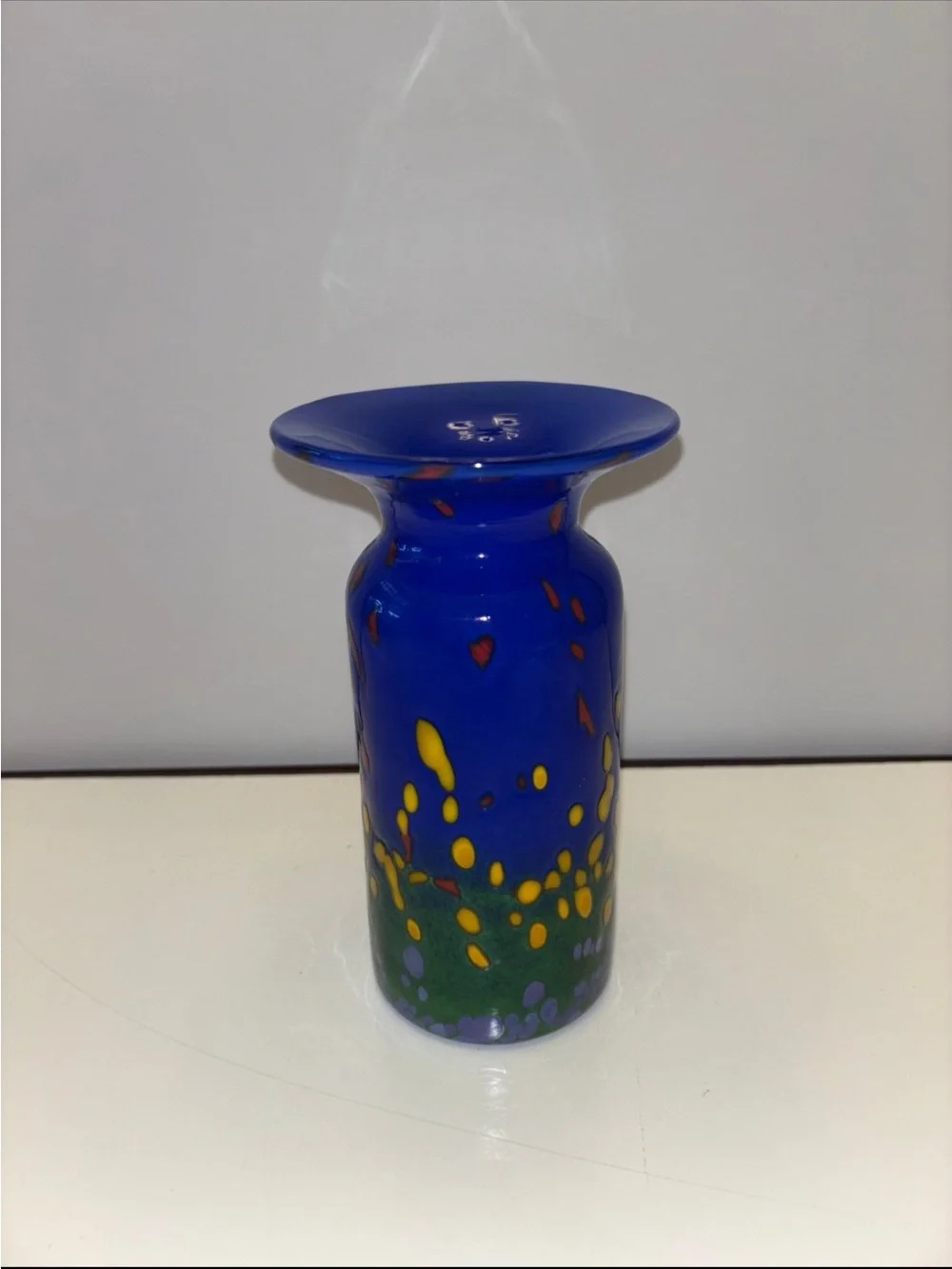 Mad art studio 2002 cobalt blue glass vase with multicolored speckle